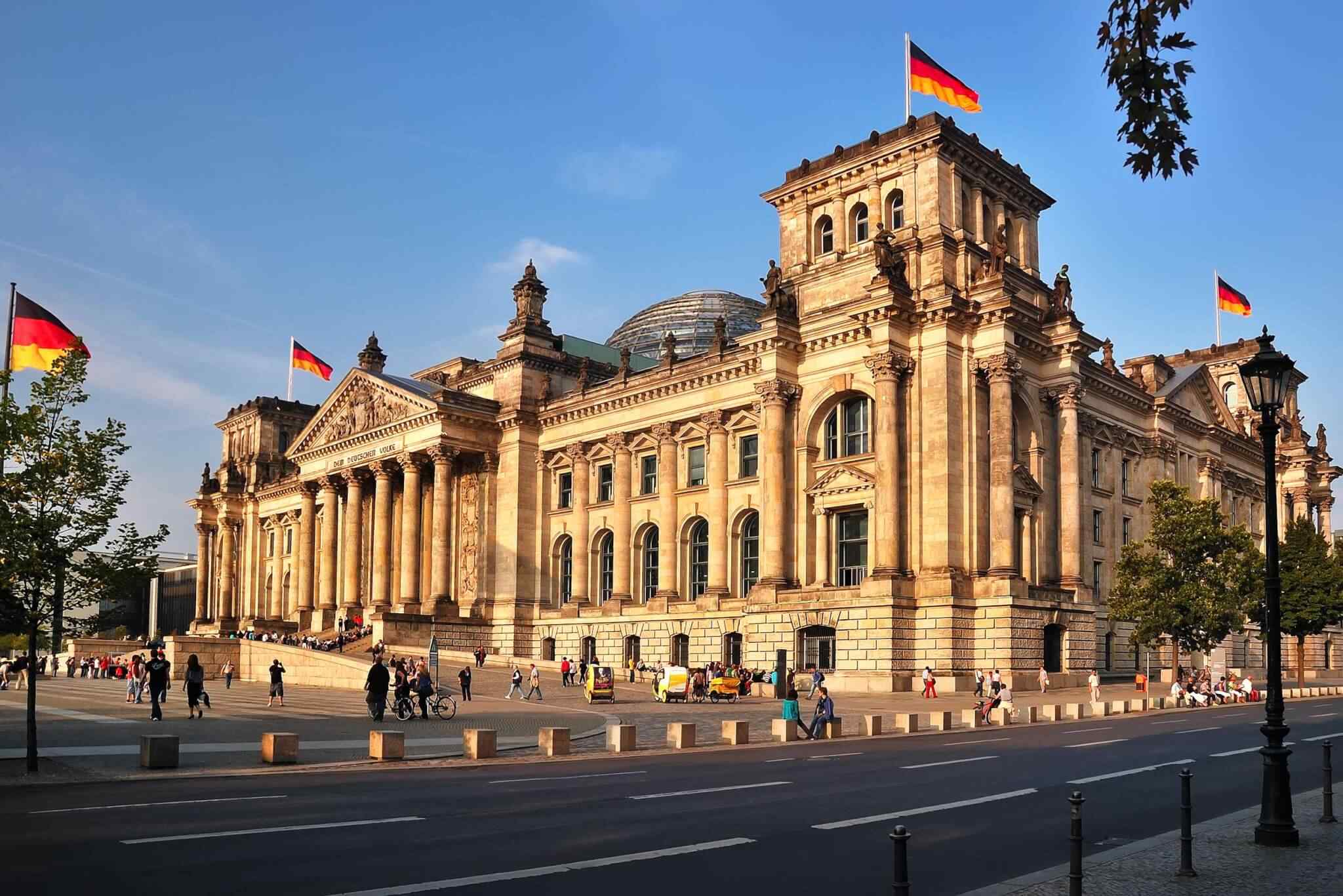 https://cevextravelexpert.com/wp-content/uploads/2018/09/destination-berlin-01.jpg